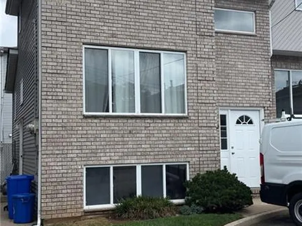 22 Ovas Ct, Staten Island, NY 10312