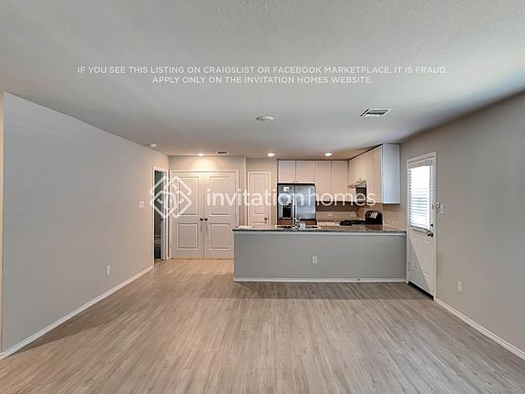 4th image of 5739 Leon Pl