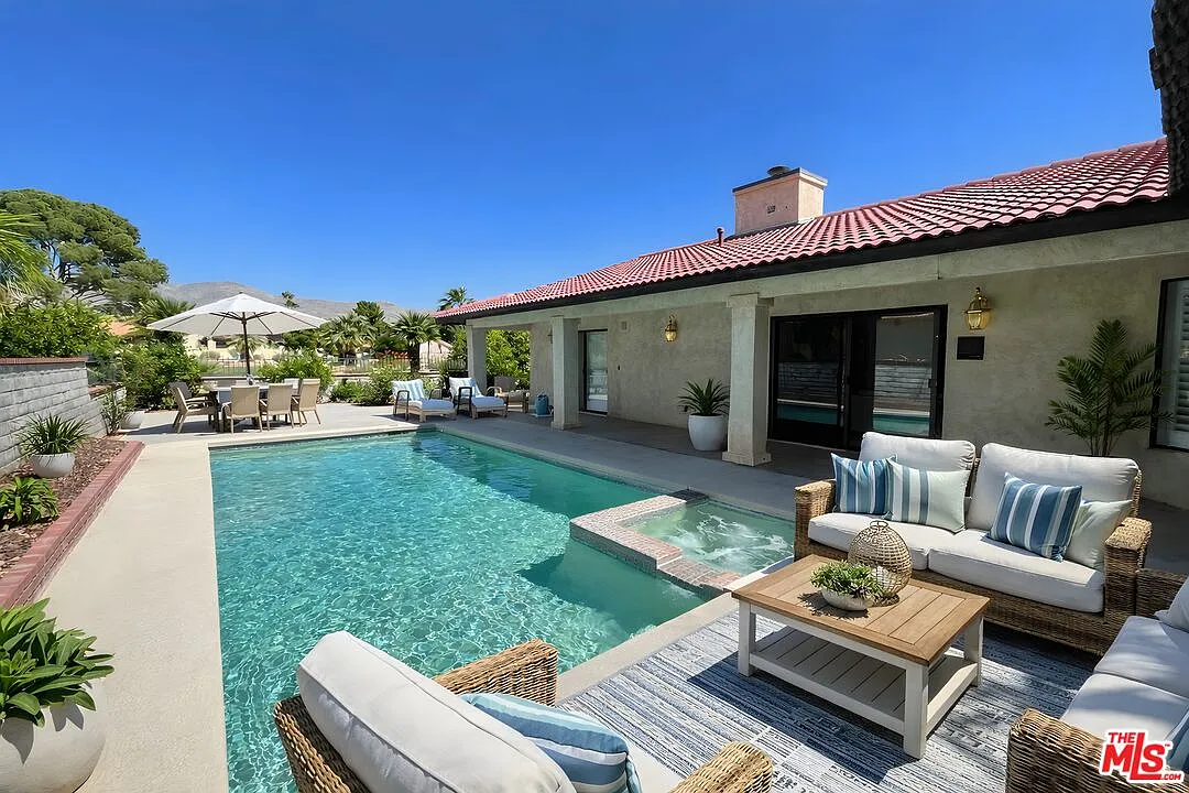 3 bed, 2.5 bath, 1976 sqft, $2,995 — Photo 1