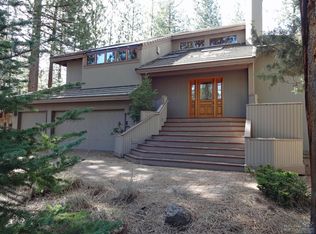 60609 Golf Village Loop, Bend, OR 97702