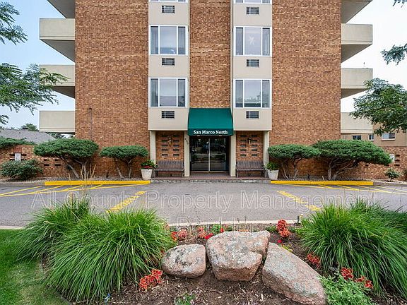 3rd image of 850 20th St APT 602