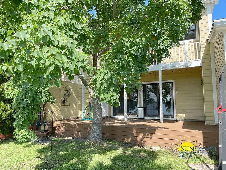 221 Shalimar Dr — Photo 28