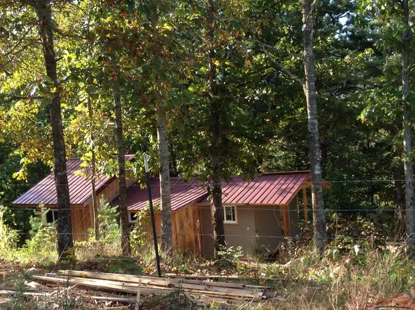 302 Boyd Rd, Leicester, NC 28748