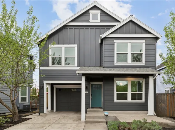 14825 NW Highcroft Ct, Portland, OR 97229