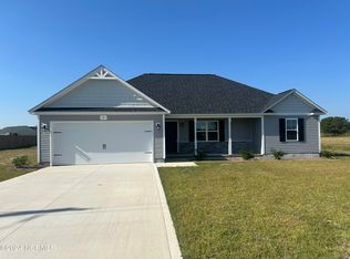 121 Cherry Ridge Ct, Richlands, NC 28574