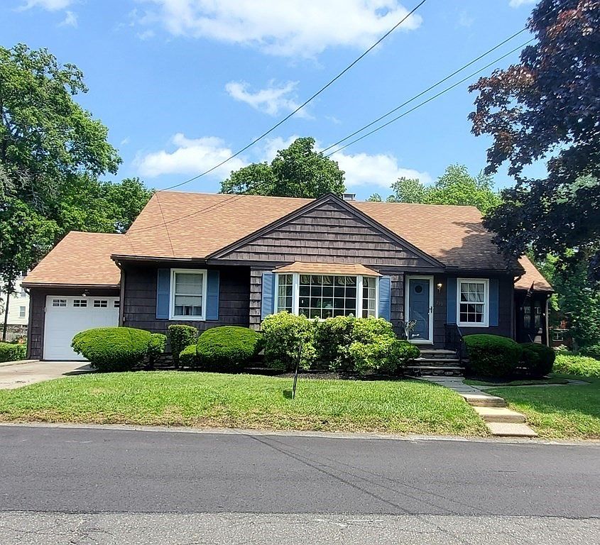 219 High St, Southbridge, MA 01550 Zillow