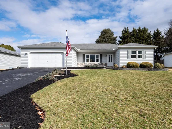 229 Faith Dr, Blandon, PA 19510