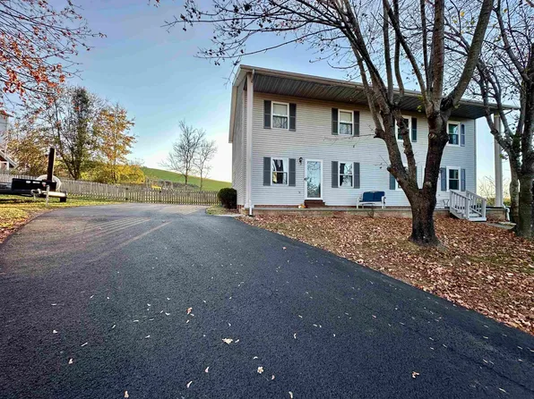 390 Warren St, Christiansburg, VA 24073