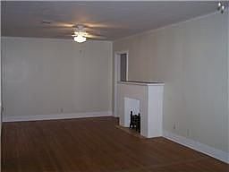 3rd image of 4919 Fannin Dr