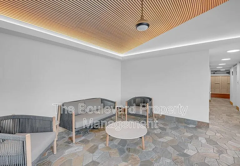 2575 Kuhio Ave #1001 — Photo 23