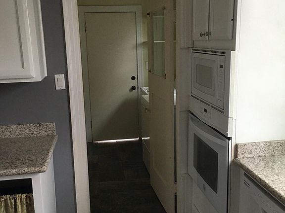 4th image of 231 Nieto Ave