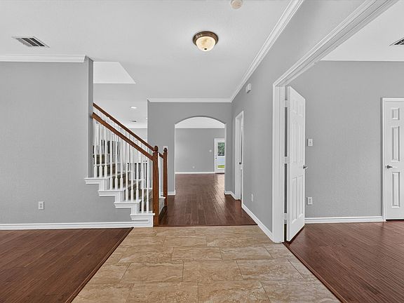 4th image of 1013 Wenk Dr