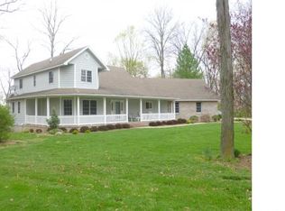 5601 Cardinal Dr, Waterloo, IL 62298