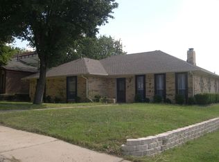 1818 Green Ridge Ct, Carrollton, TX 75007