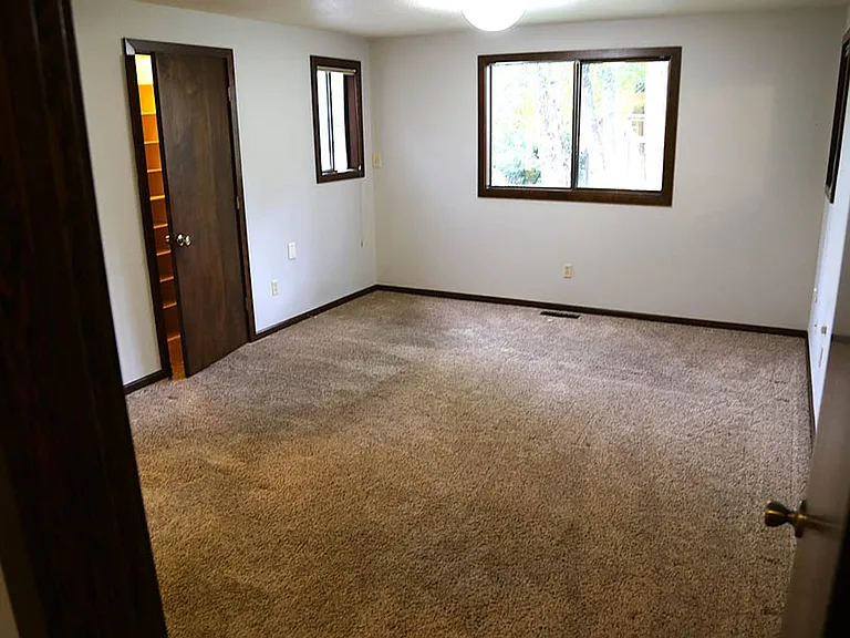 4725 NW Sonja Pl — Photo 11