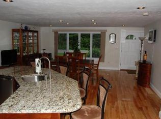28 Totman Rd, Dracut, MA 01826