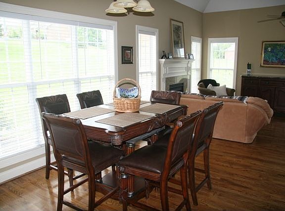 Breakfast Room