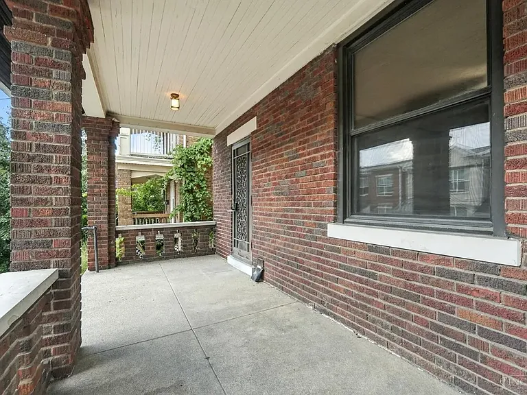 348 Volkert Ave — Photo 5