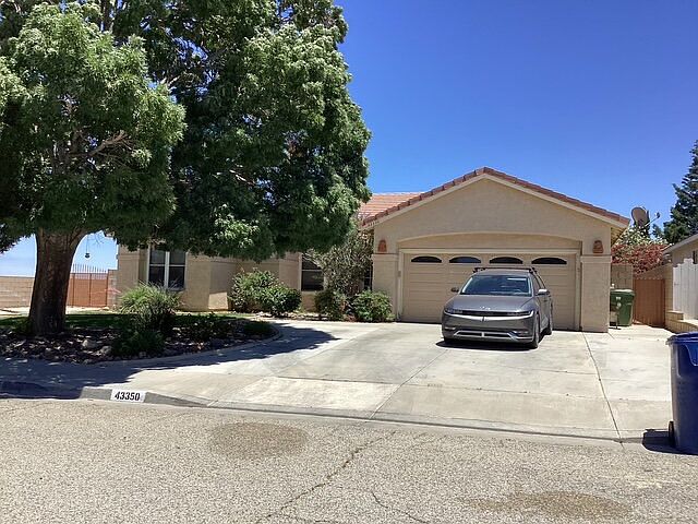 1st image of 43350 Shady Hollow Ln