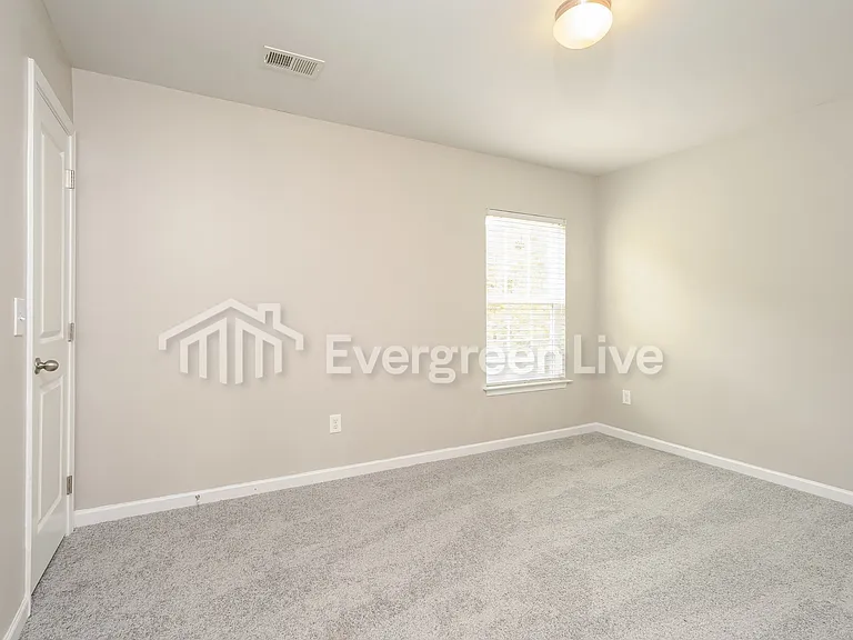 1428 Aurora Glen Dr — Photo 3