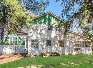 101 Ridgewood Ter, Chappaqua, NY 10514