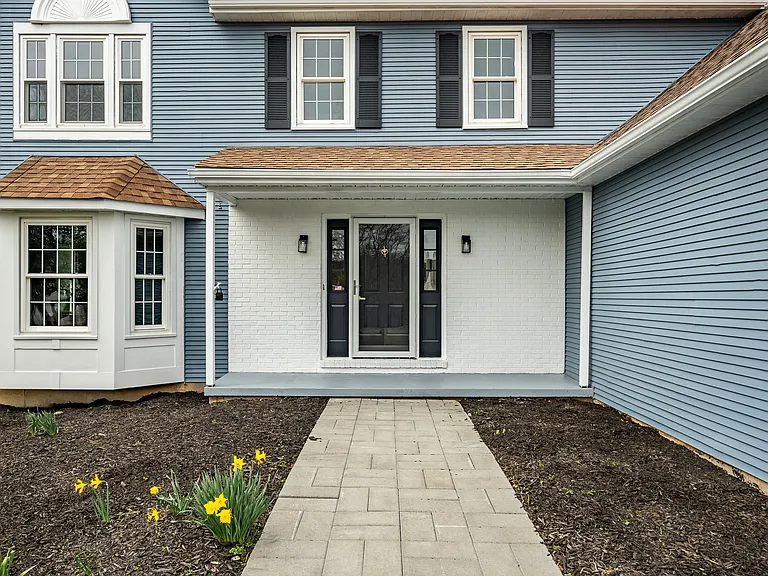 536 Summercroft Dr — Photo 4