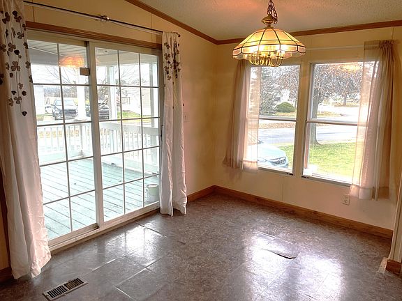 4th image of 701 Mill St #86