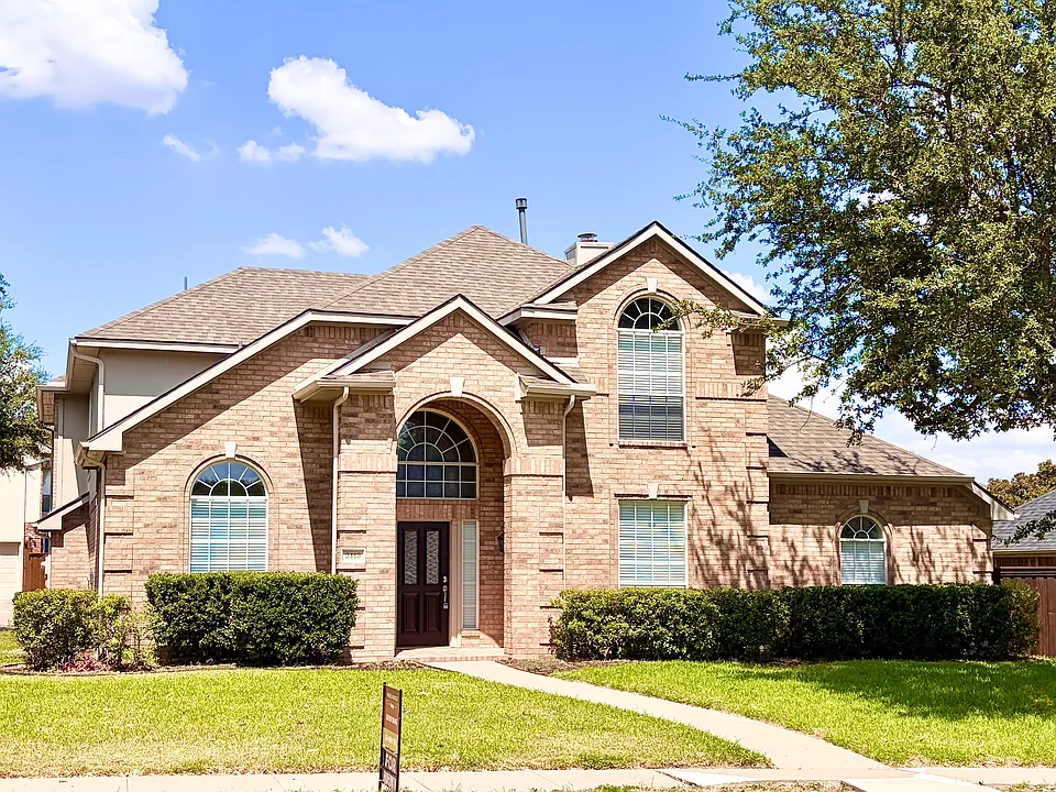 2413 Trailwest Ln