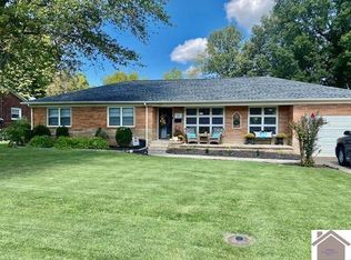 607 Hillcrest Dr, Mayfield, KY 42066