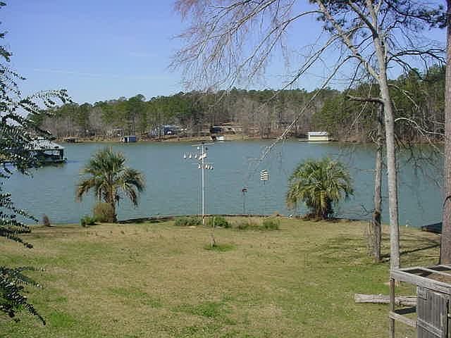 1st image of 173 Holly Harbor Ln