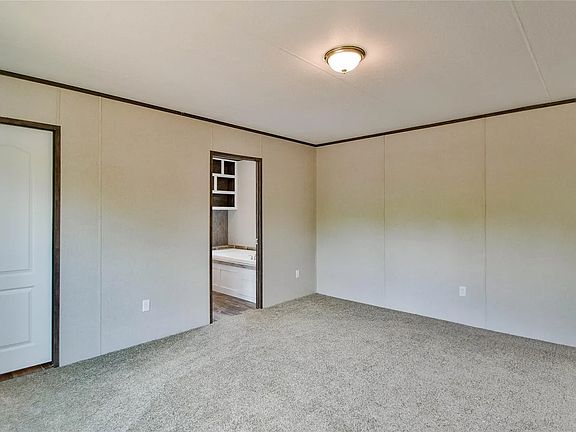 3rd image of 6533 Ridgecrest Ln