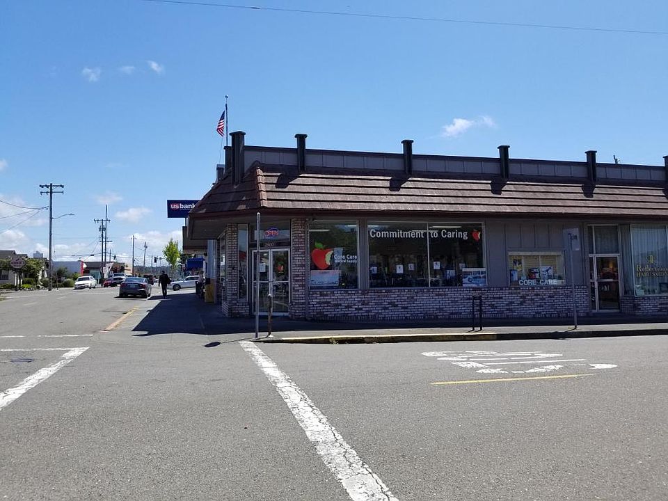 2nd image of 2900 F St
