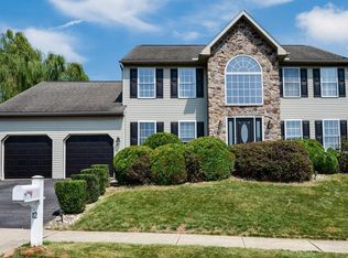 12 Prospect Dr, Sinking Spring, PA 19608