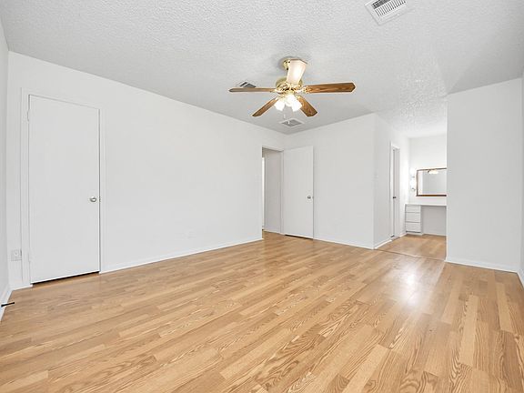 3rd image of 10372 Hammerly Blvd #25