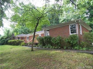 4421 Freedom Dr, Charlotte, NC 28208