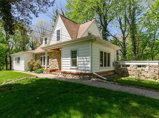 75 Rochdale Rd, Poughkeepsie, NY 12603