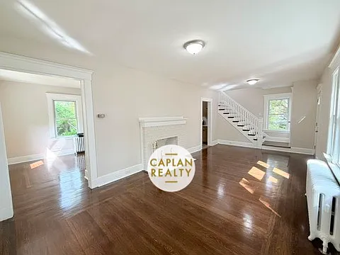 149 Crescent St