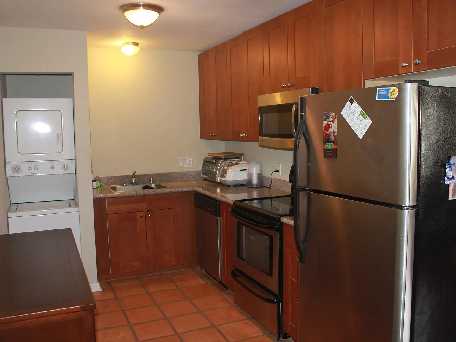 820 Casanova Ave — Photo 1