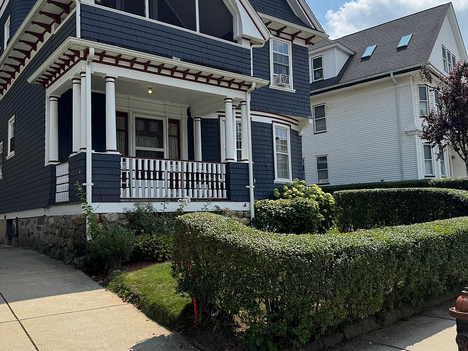 Front looking from driveway