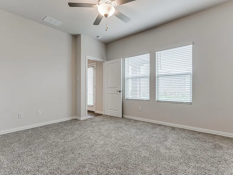 5011 Bellhurst Dr — Photo 16