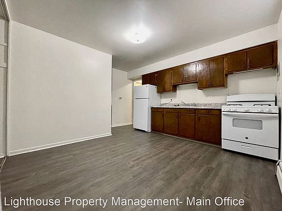 3rd image of 2876 Taft Ave SW APT 2