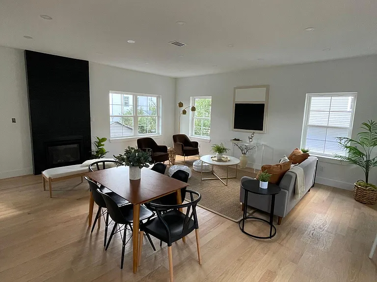 237 Boyden Ave — Photo 3