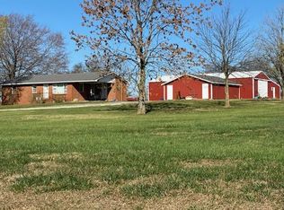 1502 Schley Rd W, Adairville, KY 42202