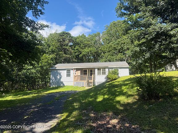 3rd image of 2186 Spring Dr