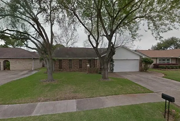 5222 Valley View Dr — Photo 1