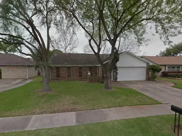 5222 Valley View Dr, La Porte, TX 77571