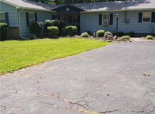 3611 Dickenson Rd, Ashtabula, OH 44004