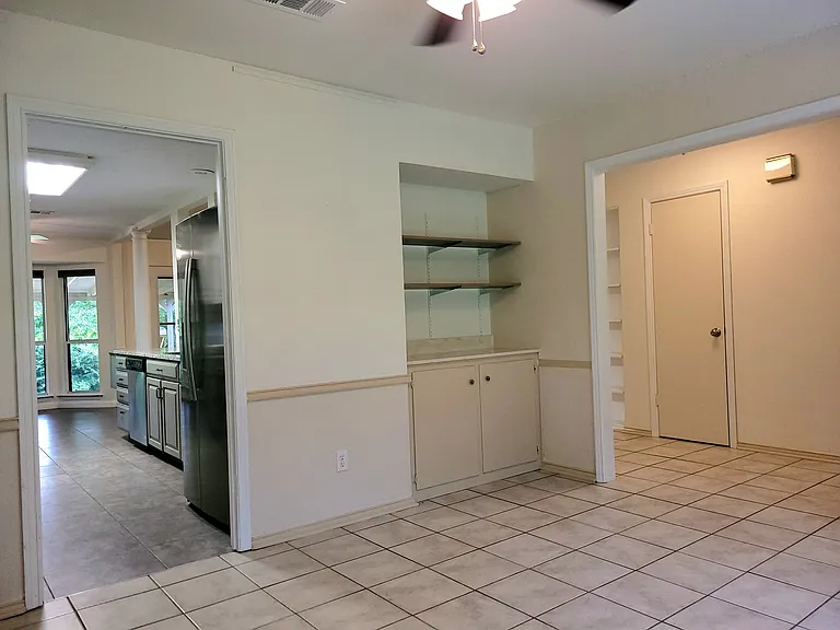 912 N Dove Rd — Photo 5