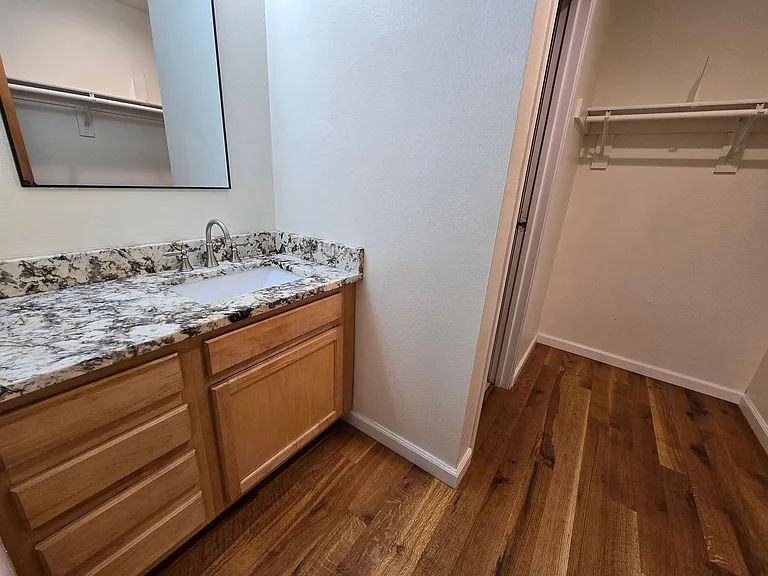 3240 Iris Ave #G103 — Photo 37