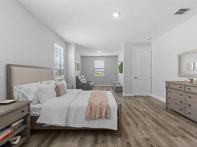 2205 Broadbrook Dr — Photo 16